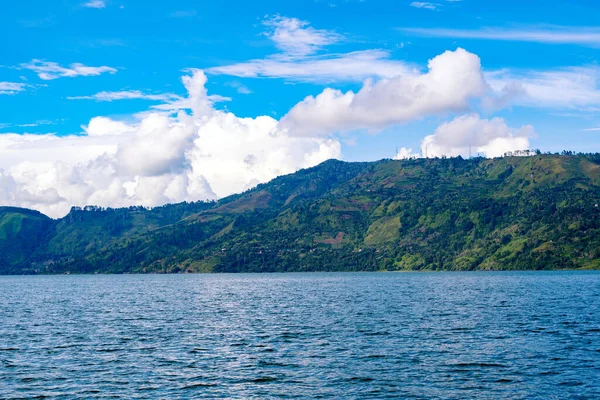 Vista Panorâmica Lago Toba Samosir Norte Sumatra Indonésia Againts Montanha — Fotografia de Stock