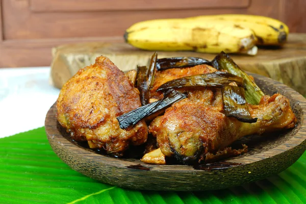 Ayam Goreng Kampung Atau Ayam Goreng Tradisional Dari Indonesia Atas — Stok Foto