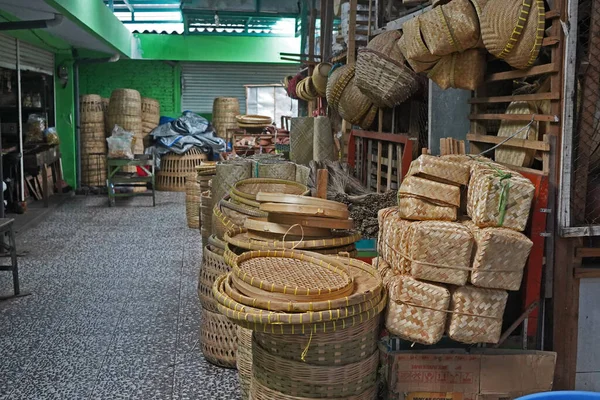 Auf Dem Traditionellen Markt Situbondo Ostjava Indonesien Werden Aus Bambus — Stockfoto