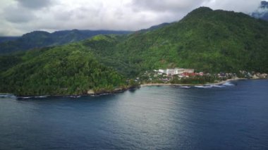 Tapak Tuan Aceh Endonezya 'da güzel bir sahilde havadan çekim.