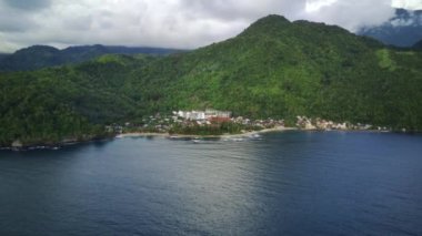 Tapak Tuan Aceh Endonezya 'da güzel bir sahilde havadan çekim.