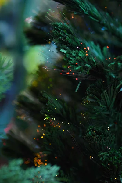 Blízko Vánočního Stromu Bokeh Pozadí Selektivní Soustředění Rozostřeno — Stock fotografie
