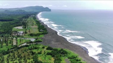 Karang Semar Sahili, Banyuwangi, Doğu Java, Endonezya.