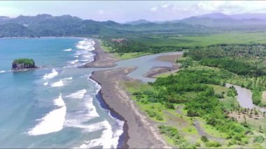 Karang Semar Sahili, Banyuwangi, Doğu Java, Endonezya.