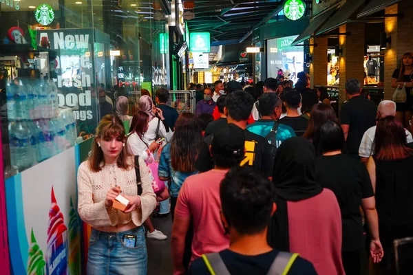 Kuala Lumpur Marzo 2023 Multitud Personas Caminando Bukit Bintang Por — Foto de Stock
