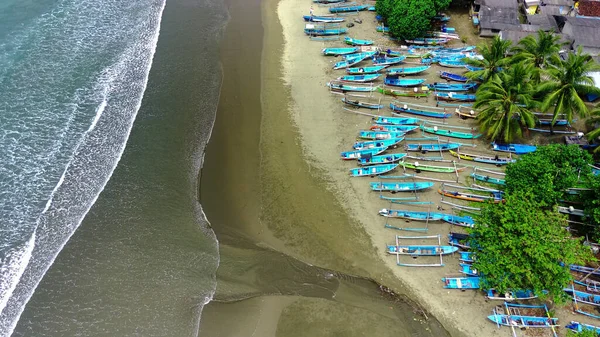 Widok Powietrza Łodzie Zacumowane Przy Plaży Rajegwesi Banyuwangi Indonezja Zdjęcie — Zdjęcie stockowe