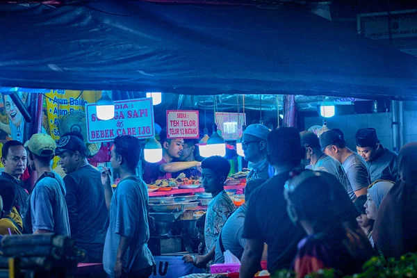 Multidão Pessoas Está Tendo Suhor Refeições Antes Amanhecer Nasi Kapau — Fotografia de Stock