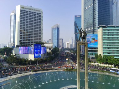 Endonezya Roundabout Oteli, Endonezya Jakarta 'da Arabasız Gün' ün en iyi manzarası. Hava fotoğrafçılığı insansız hava aracı tarafından çekildi.