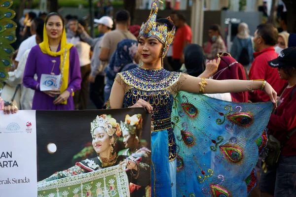 June 2023 Peop Wearing Indonesian Traditional Clothes Art Carnival Jakarta — Stock Photo, Image