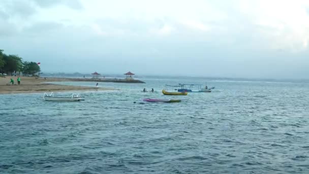 Серпня 2023 Року Балі Індонезія Ранок Серена Пляжі Санур Балі — стокове відео