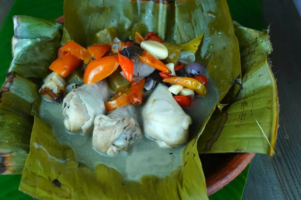 Los Sabores Agrios Picantes Salados Del Caldo Ayam Garang Asem — Foto de Stock