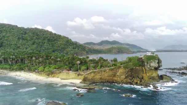 Vue Aérienne Sur Papuma Beach Jember Indonésie Avec Épaisses Végétations — Video
