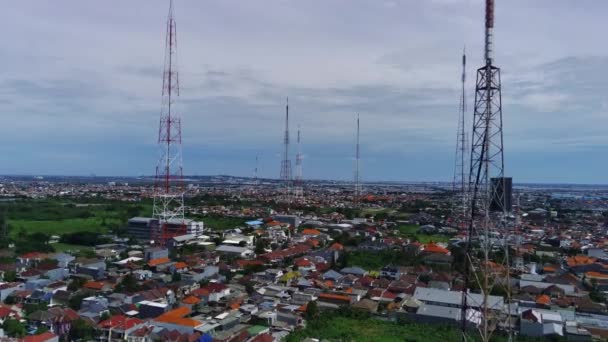 Wznoszący Się Nad Zachodnim Surabaya Indonezja Nagranie Drona Rejestruje Tętniące — Wideo stockowe