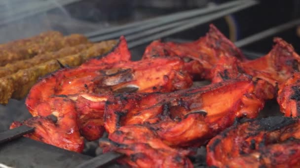 Brochettes Kebab Shish Poulet Cuites Sur Gril Près Ampel Surabaya — Video