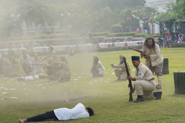 9 Haziran 2024. Surabaya, Doğu Java, Endonezya. Tiyatro etkinliği halk tarafından başlatıldı. Endonezya 'nın Surabaya şehrinin kuruluşunu kutlamak için..