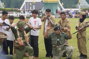 9 Haziran 2024. Surabaya, Doğu Java, Endonezya. Tiyatro etkinliği halk tarafından başlatıldı. Endonezya 'nın Surabaya şehrinin kuruluşunu kutlamak için..