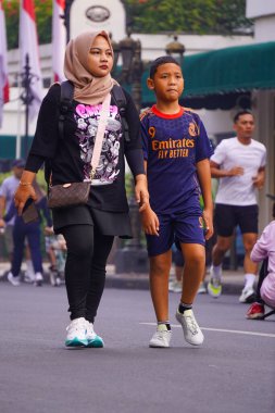 10 Ağustos 2025. Surabaya, Endonezya. Şehirde arabasız gün etkinlikleri.