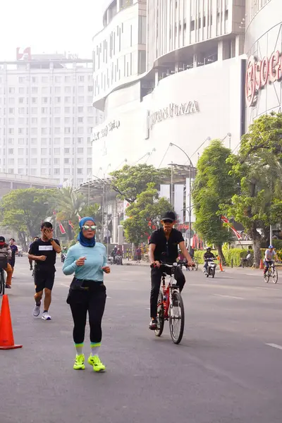 10 Ağustos 2025. Surabaya, Endonezya. Şehirde arabasız gün etkinlikleri.