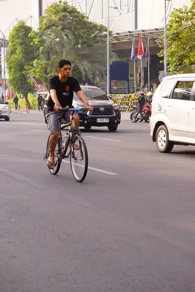 10 Ağustos 2025. Surabaya, Endonezya. Şehirde arabasız gün etkinlikleri.