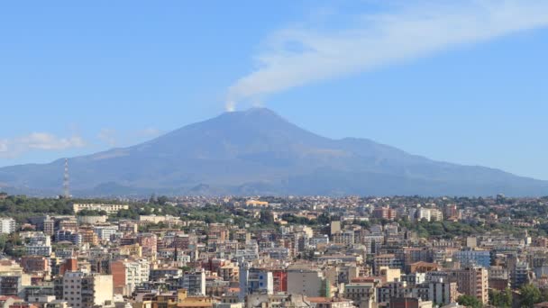 Volcan Etna Avec Fumée Échappant Des Cratères Volcan Vue Catane — Video
