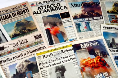 New York, ABD Eylül 2001: Uluslararası Gazeteler 11 Eylül 2001 saldırısıyla ilgili başlıklar