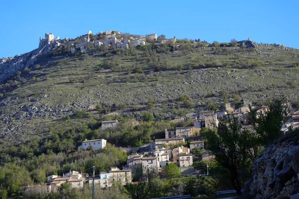 Вид Калассіо Провінції Аквіла Регіоні Абруццо Центральної Італії — стокове фото