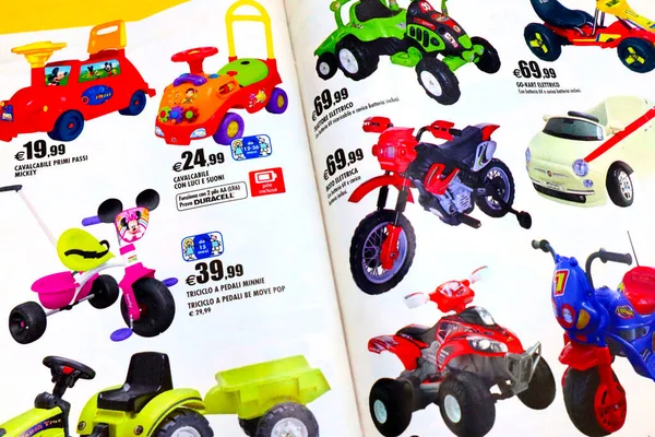 Catálogo Brinquedos Venda Para Natal — Fotografia de Stock