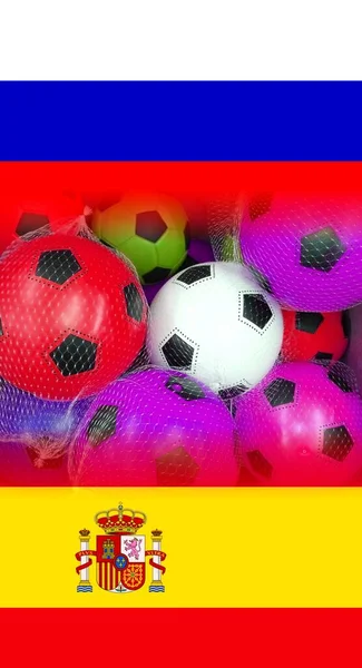 Bandeiras Rússia Espanha Com Bolas Futebol Coloridas — Fotografia de Stock