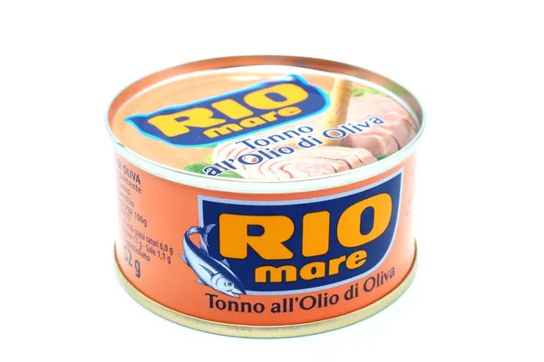 2019年8月18日 意大利佩斯卡拉 Rio Mare Tuna在橄榄油中的罐头 力拓野马是宝尔顿食品的一个品牌 — 图库照片