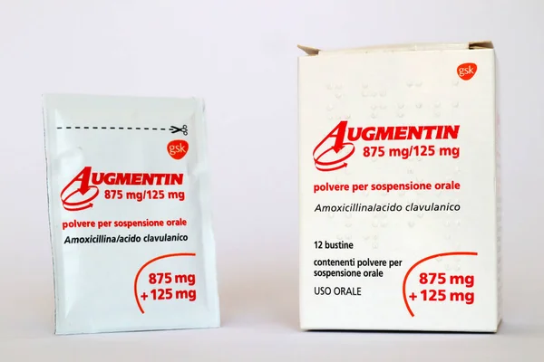 Roma Itália Agosto 2022 Augmentin Medicina Com Amoxicilina Ácido Clavulânico — Fotografia de Stock
