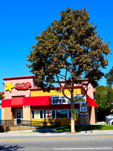 Los Angeles Kalifornien Oktober 2019 Carl Charbroiled Burgers Amerikanisches Fast — Stockfoto