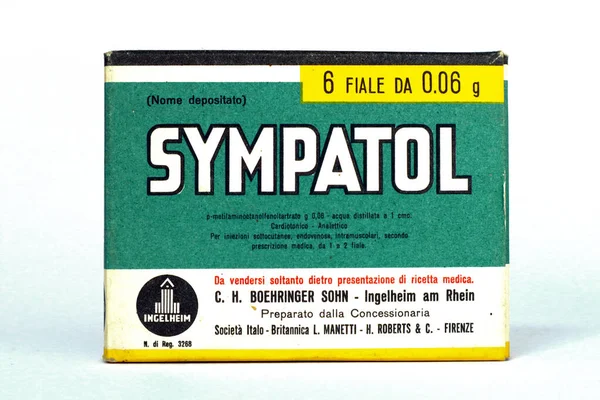 Roma Itália Fevereiro 2022 Vintage 1950 Sympatol Derivado Caixa Frascos — Fotografia de Stock