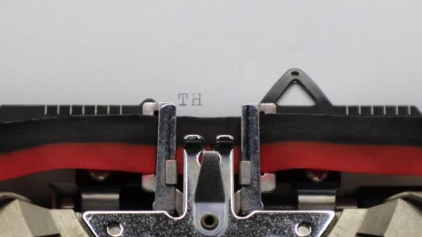 用老式打字机打印输出终止符 — 图库视频影像