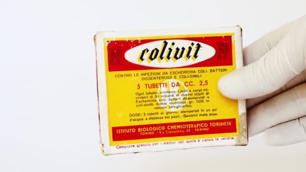 Roma Italia Febrero 2022 Vintage 1940S Colivit Bacterial Lysates Escherichia — Vídeo de stock