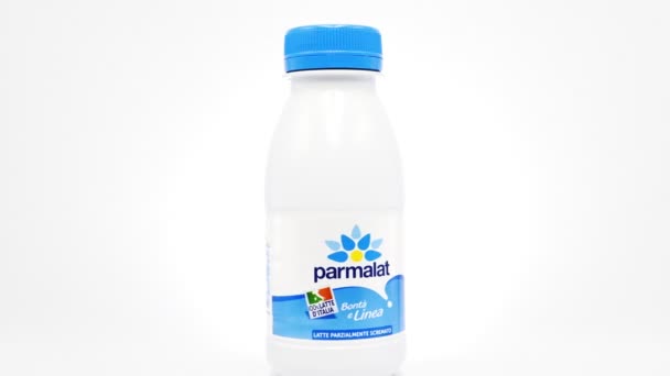 Řím Itálie Prosince 2019 Parmalat Pasteurized Low Fat Italian Milk — Stock video