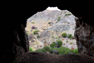 Los Angeles, Griffith Park 'ın Bronson Canyon Mağaraları' ndaki Yarasa Mağarası 'nın iç görüntüsü, birçok film ve televizyon şovunun yeri.