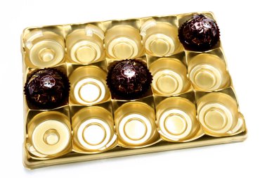 Roma, İtalya 10 Kasım 2021: FERRERO RONDNOIR premium siyah çikolata