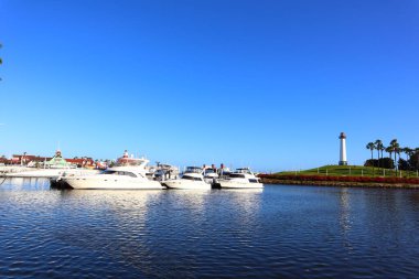 LONG BEACH, Los Angeles, California - 16 Mayıs 2019: Pine Ave Pier, Long Beach 'ten Lions LighTHOUOUSE