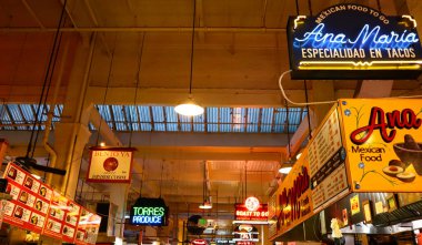 Los Angeles, Kaliforniya - 3 Ekim 2019: Los Angeles şehir merkezinde bulunan Grand Central Market