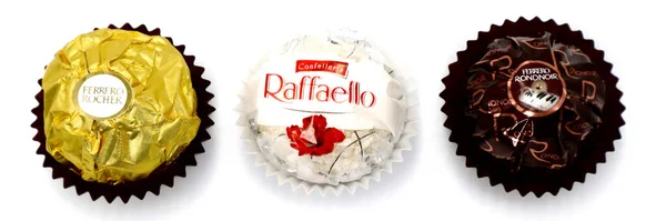 Roma Italia Noviembre 2021 Ferrero Rocher Rondnoir Raffaello Premium Chocolate —  Fotos de Stock