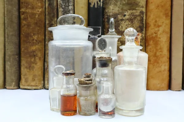 Farmacia Antica Medicine Antiche Bottiglie — Foto Stock