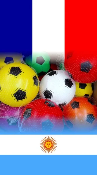 Флаги Франции Аргентины Разноцветными Футбольными Мячами — стоковое фото