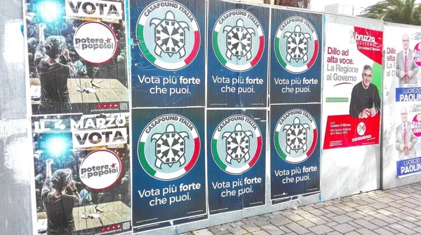 Pescara Italy March 2018 Election Wall Posters Italy Elecection March — стоковое фото
