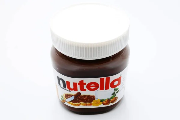 Nutella Edény Mogyorószórás Ferrero Által Termelt Kakaóval — Stock Fotó