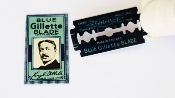 Rome Italy February 2022 Vintage 1940S Gillette Blue Blades — Stock Video