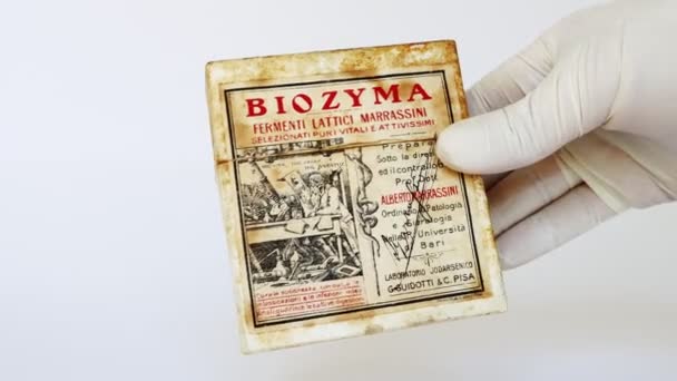 Jahrgang 1925 Biozyma Latic Acid Bakteria Probiotic Von Doktor Alberto — Stockvideo