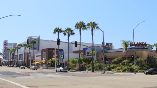 Long Beach Los Ángeles California Octubre 2019 Centro Comercial Pike — Vídeo de stock