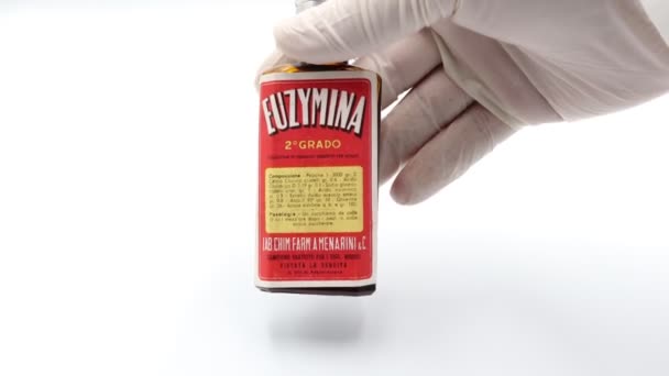 Pescara Italia April 2019 Obat Vintage Euzymina Untuk Pengobatan Gastritis — Stok Video