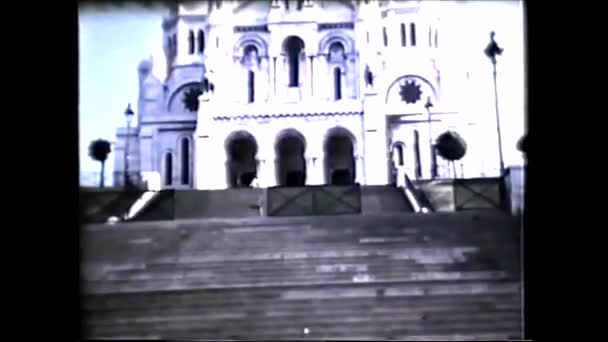 法国巴黎1960年代 蒙马特圣心大教堂 1960年代的8毫米复古录像 — 图库视频影像