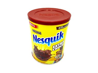 Pescara, İtalya - 18 Şubat 2019: NESQUIK Çikolata Tozu. Nesquik, Nestle tarafından üretilen bir markadır.